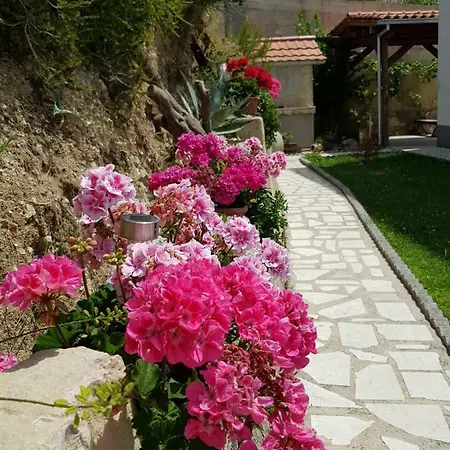 Ivanda 아파트 *